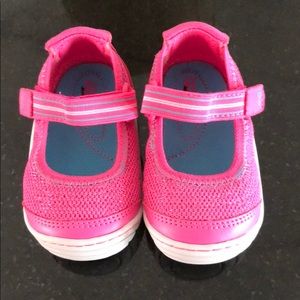 NWOB surprise by striderite shoes